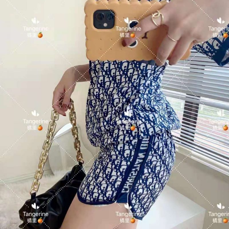 חליפת פנאי קייצית של דיור