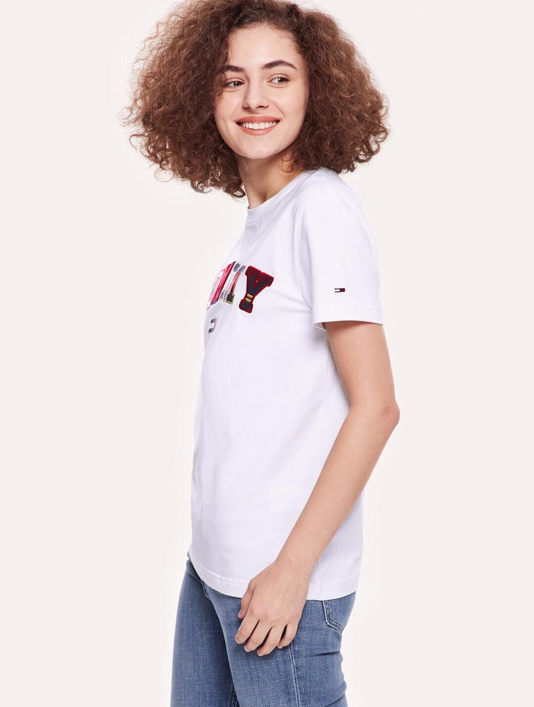 חולצות טי טומי הילפיגר לוגו תפור נשים