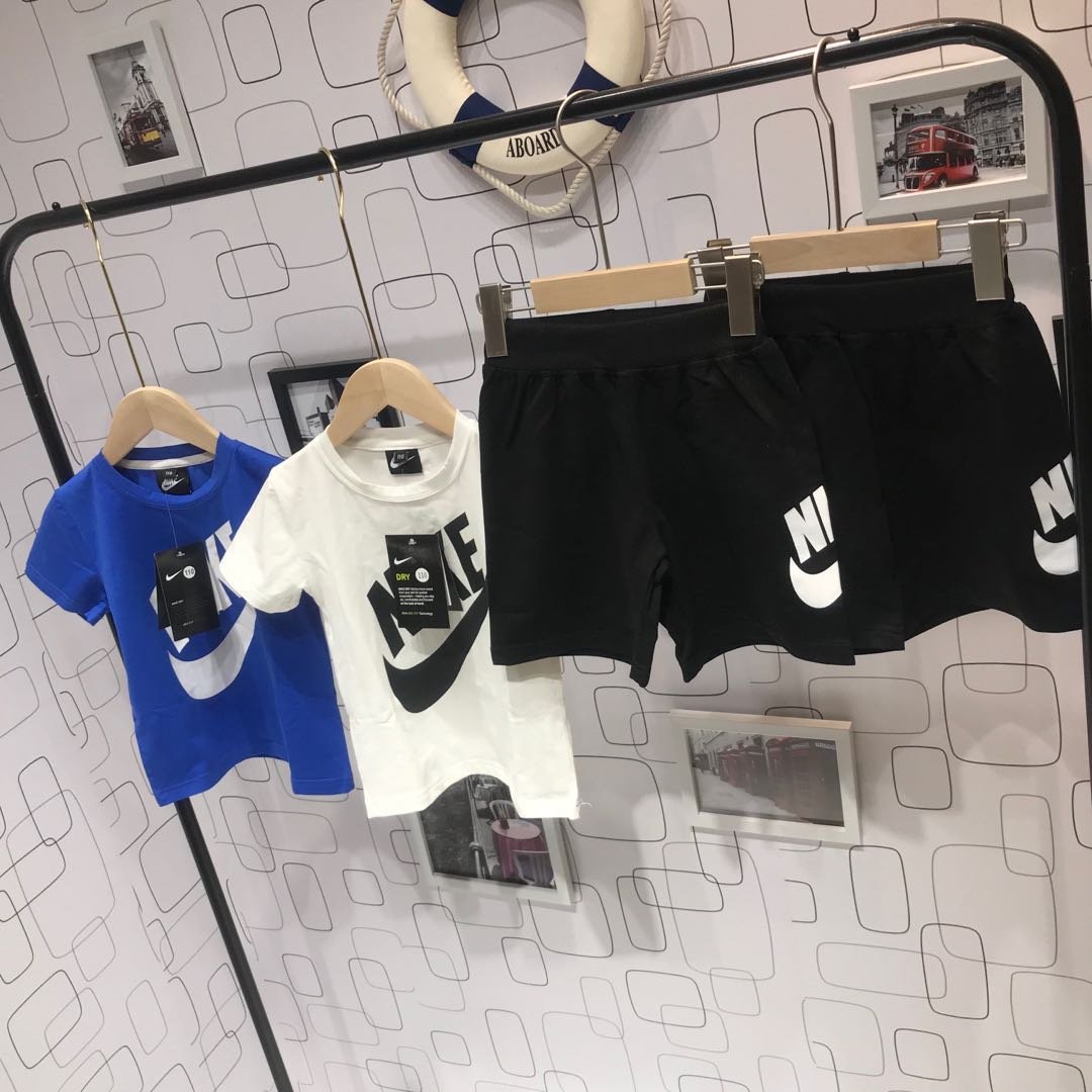 חליפות נייק ילדים כחול לבן